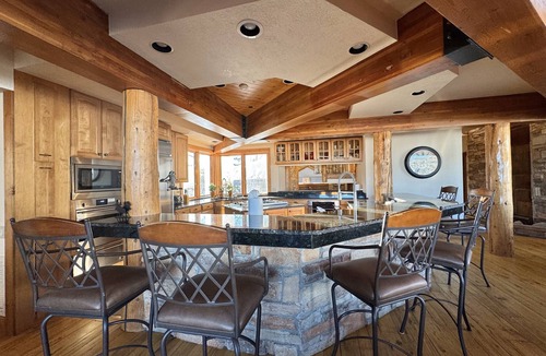 Silverthorne House | Grand Estate in Summit County: Private Retreat Near Colorado World-Class Skiing