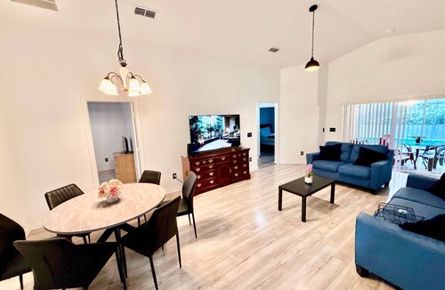 Sandy Ridge House | Grand Premium 5BR Pool Home Near Disney Parks