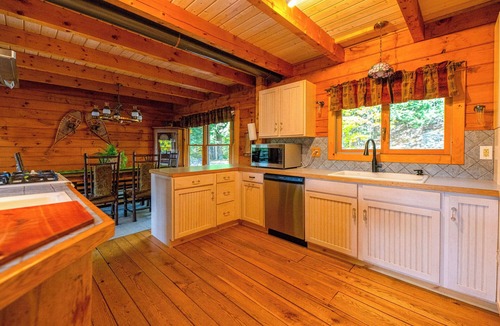 Warrensburg Apartment | Great Lodge @ Daggett Lake