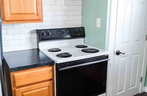 Massillon House | Green Room/Blue Door Combo - No Cleaning Fees