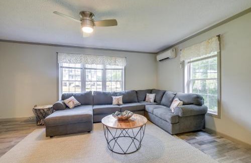 Socastee House | Group-Friendly Myrtle Beach House w/Deck