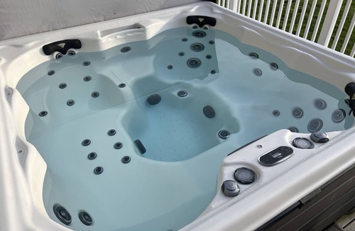Canton House | Hall of Fame Retreat; Full Home (4BR 4BA)+ Hot Tub