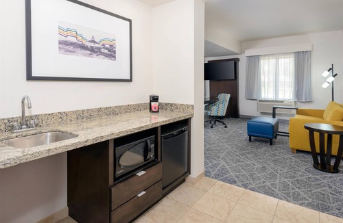 Pensacola Hotel | Hampton Inn & Suites Pensacola/Gulf Breeze