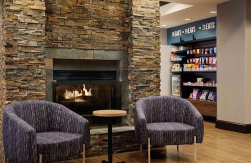 Thomson Hotel | Hampton Inn Thomson