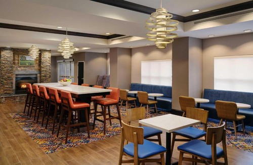 Thomson Hotel | Hampton Inn Thomson