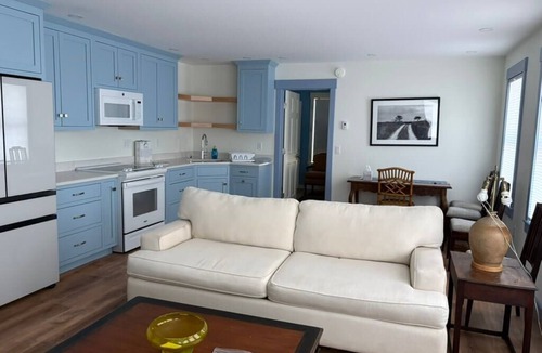 Barnet Apartment | Harvey's Lake Lakefront Apartment