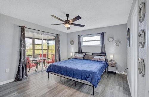 Spring Hill House | Hernando Beach Waterfront Canal Hot Tub