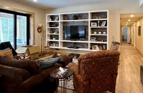 Kinmount Cottage | High Falls Echo - Lower-Level of Luxury Waterfront Cottage!