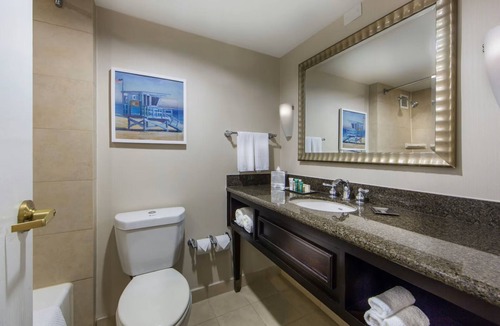 Airport Area Hotel | Hilton Irvine/Orange County Airport