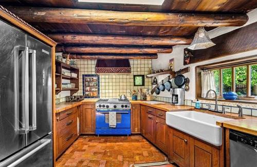 Historic Eastside House | Historic Adobe, Kiva Fireplace, Walk to Canyon Rd