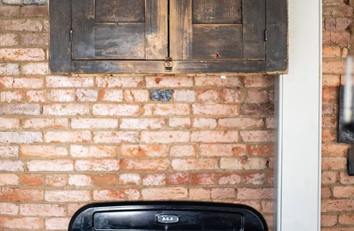 Granville House | Historic Cottage in the Heart of the Village