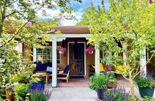 Northeast Santa Fe House | Historic Downtown Mansion, Walk to Plaza