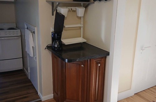 Lowry Hill East Apartment | Historical 3rd floor studio apartment in Uptown Wedge
