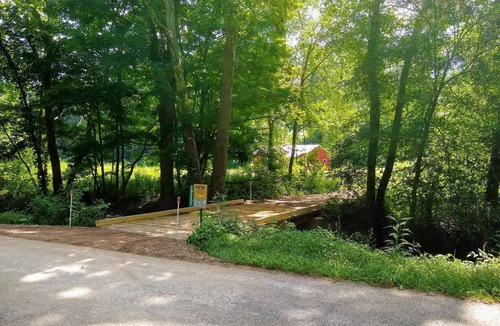 McArthur House | HOCKING HILLS AREA LODGING. Adults/21 & Older Only Getaway. Smoke & Pet Free.