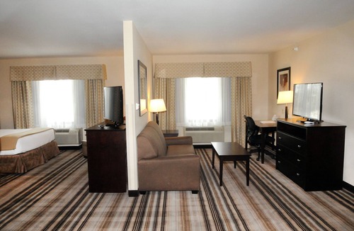 Cambridge Hotel | Holiday Inn Express Hotel & Suites Cambridge by IHG