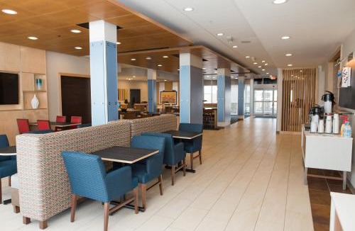 Marietta Hotel | Holiday Inn Express & Suites - Marietta by IHG