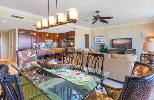 Honokowai Apartment | Honua Kai Villas Ocean View 7 BR Sleeps 20 Great for Families Complimentary Car with 6 Nights HKH ML-1319 by KBM