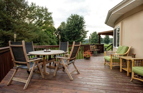 Perrysville House | House ∙ 2 bedrooms ∙ 6 guests