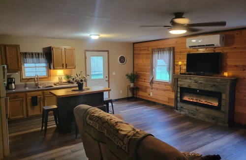 Laings House | House by the creek, in the middle of Wayne national forest