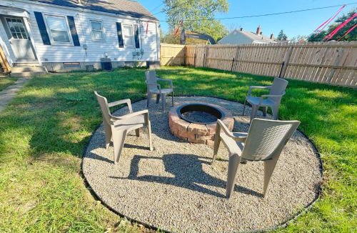 Columbus House | Housepitality- The Bungalow -2 BR