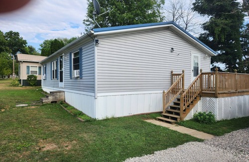 Freeport House | Hunters Haven a charming 3-br house in welcoming Piedmont Ohio with AC, Wi-Fi.