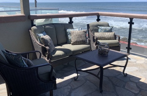 Townsite House | Incredible Ocean Views! Air Conditioning! Steps to the Sand! On The Strand