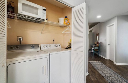 Isla del Sol Condo | Isla Del Sol Retreat – Pool View & Near Gulf Beaches 6-246