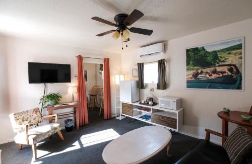 Bisbee Hotel | Jonquil Motel