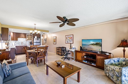 Kihei Condo | Kamaole Sands 10-113: Ocean View, Ground Level, Renovated, Large Lanai, Split-AC
