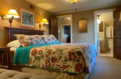 Eastsound Bed & Breakfast | Kangaroo House Bed & Breakfast