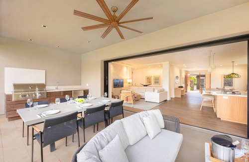 Honokowai Villa | KLVR welcomes you to Honua Kai Luana 11A Oceanfront Resort Resort and POOL view