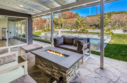 Inglewood House | Ladera Heights paradise oasis