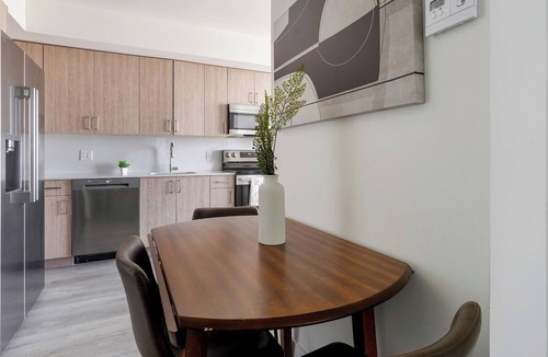 Hialeah Apartment | Landing | Modern 2BD, Gym