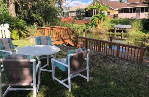 Lakeview Village House | Large Pool Home for Fun, Faith & Family!