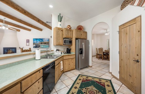 Las Cruces House | Las Cruces Luxury Retreat - Private Pool & Fireplace