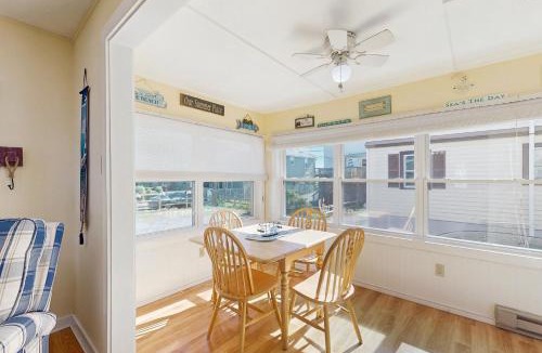 York Beach House | Lil