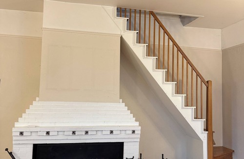 Granville South House | Little Getaway In Granville