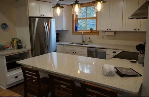 Peninsula Apartment | Located in beautiful/historic downtown Peninsula in the heart of a National Park