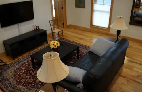 Peninsula Apartment | Located in beautiful/historic downtown Peninsula in the heart of a National Park