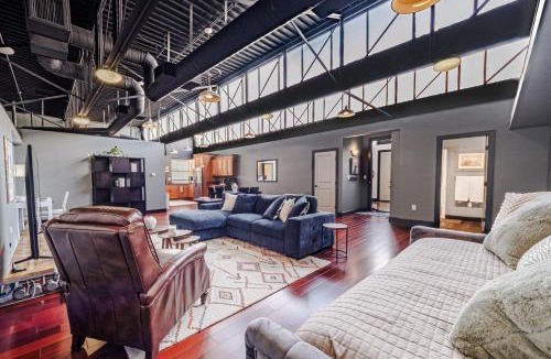 East Village Apartment | Long Beach Apartment - 10 Min Walk to the Beach!