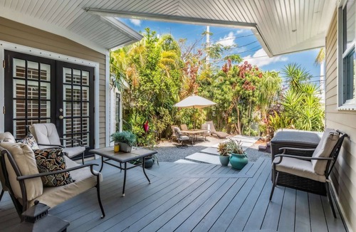 New Town House | Lotus Blossom: Discover Paradise, 3BR Home W/Tropical Courtyard, Hot Tub & Minutes from Old Town!