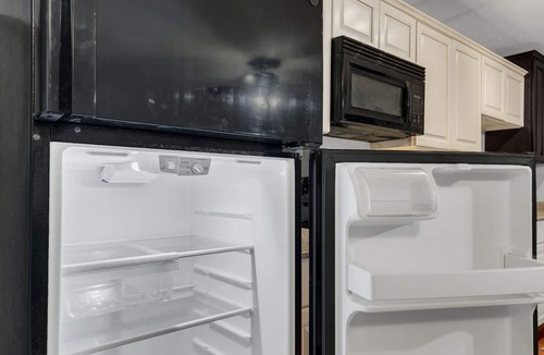 Old City Apartment | Lux Mins to UT, World's Fair Park, Medical Center, Downtown, Sunsphere, Nyland