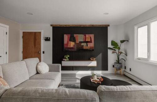 Downtown Anchorage Apartment | Luxe downtown paradise oasis 2br