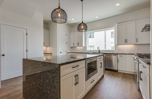 Haynes Area Condo | Luxe Nashville 3-bedroom Townhouse w/rooftop deck