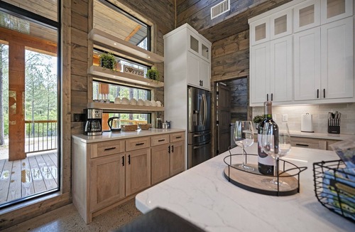 Hochatown House | Luxe Retreat -Ping Pong, Play Set,& More!