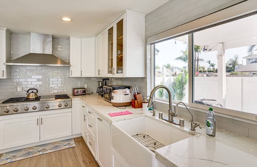 Huntington Beach House | Luxurious home less than 1 mile walking to Ocean!