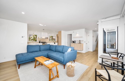 Peninsula House | Luxury 4 Story home next to Alamitos Yacht Club. Steps to Beach and Bay.