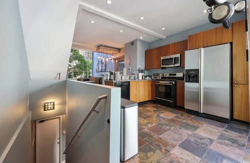 Little Italy House | Luxury-award winning loft Townhouse, top location