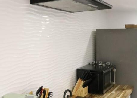 Schenectady Apartment | Luxury king bed parking & washer
