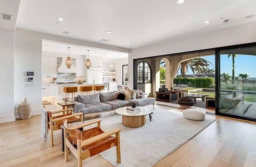 La Jolla House | Luxury La Jolla - Pool, Theater, Gym, Walk to Beach